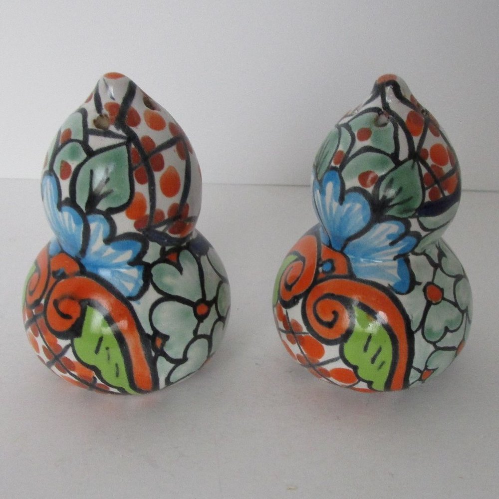 Talavera salt & pepper set